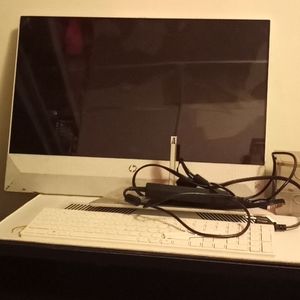 Screen cracked so won't work unless replaced.